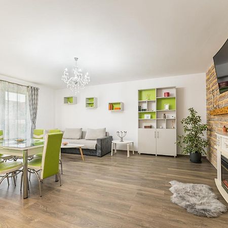 Apartament 2 Camere Narcis Braşov Buitenkant foto